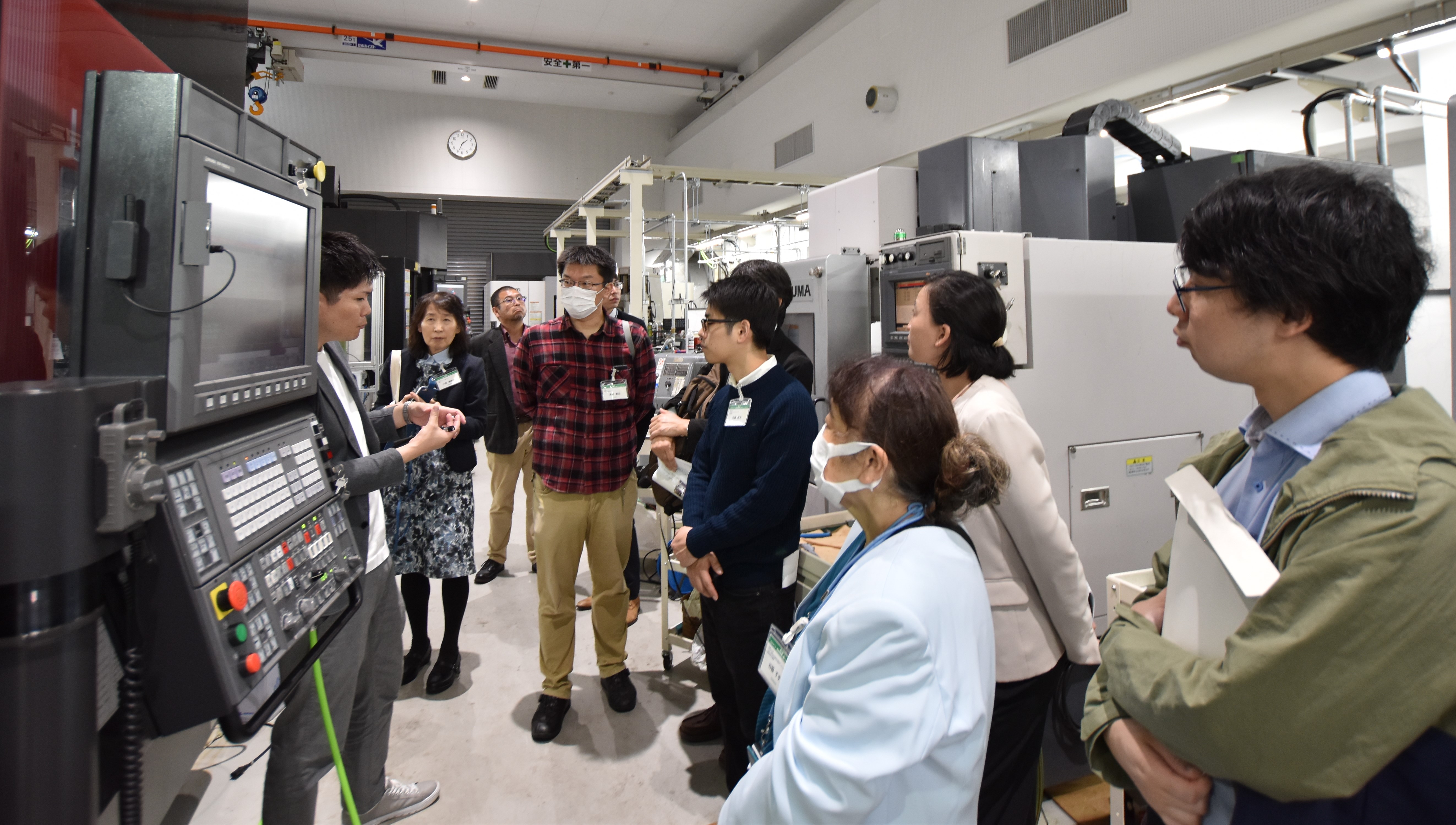 4.施設見学_オークマ館