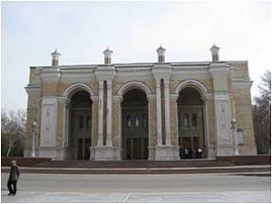 The Alisher Navoi Theater, built by Japanese captives after WWII